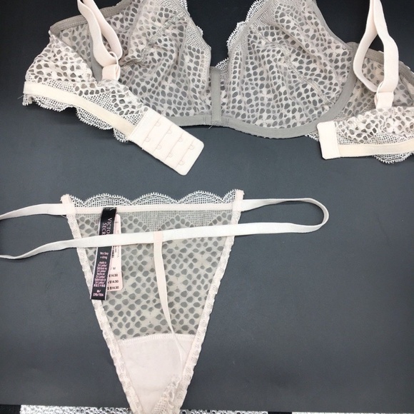 36C M Victoria's Secret Scoop Bra V-String Set - Picture 8 of 8